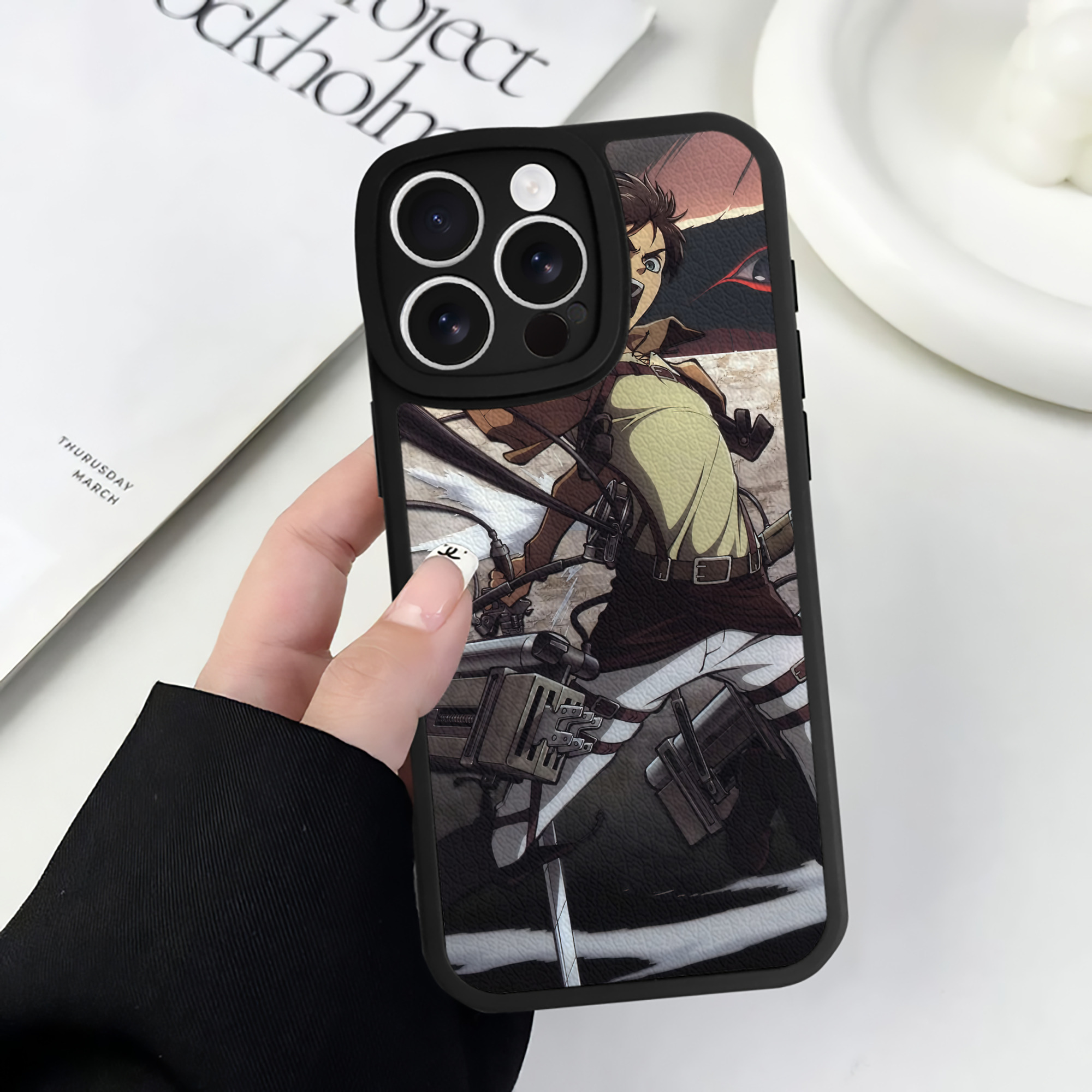 （画像用） 進撃の巨人 Attack on Titan 【iPhone 16シリーズ対応】シリコンスマホケース（レザー調） 材質：シリコン